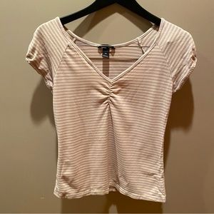 🌟Short sleeved H&M shirt size M